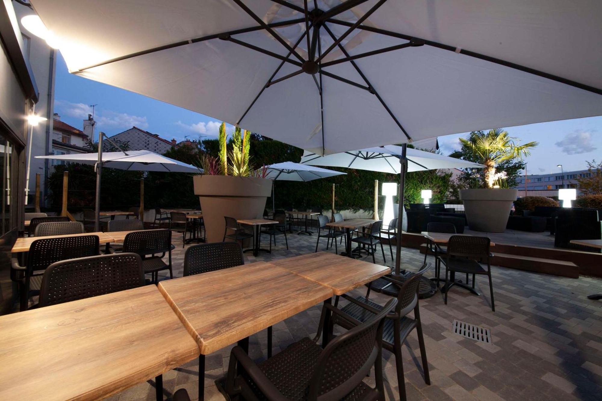 Comfort Hotel Clermont Saint Jacques Экстерьер фото