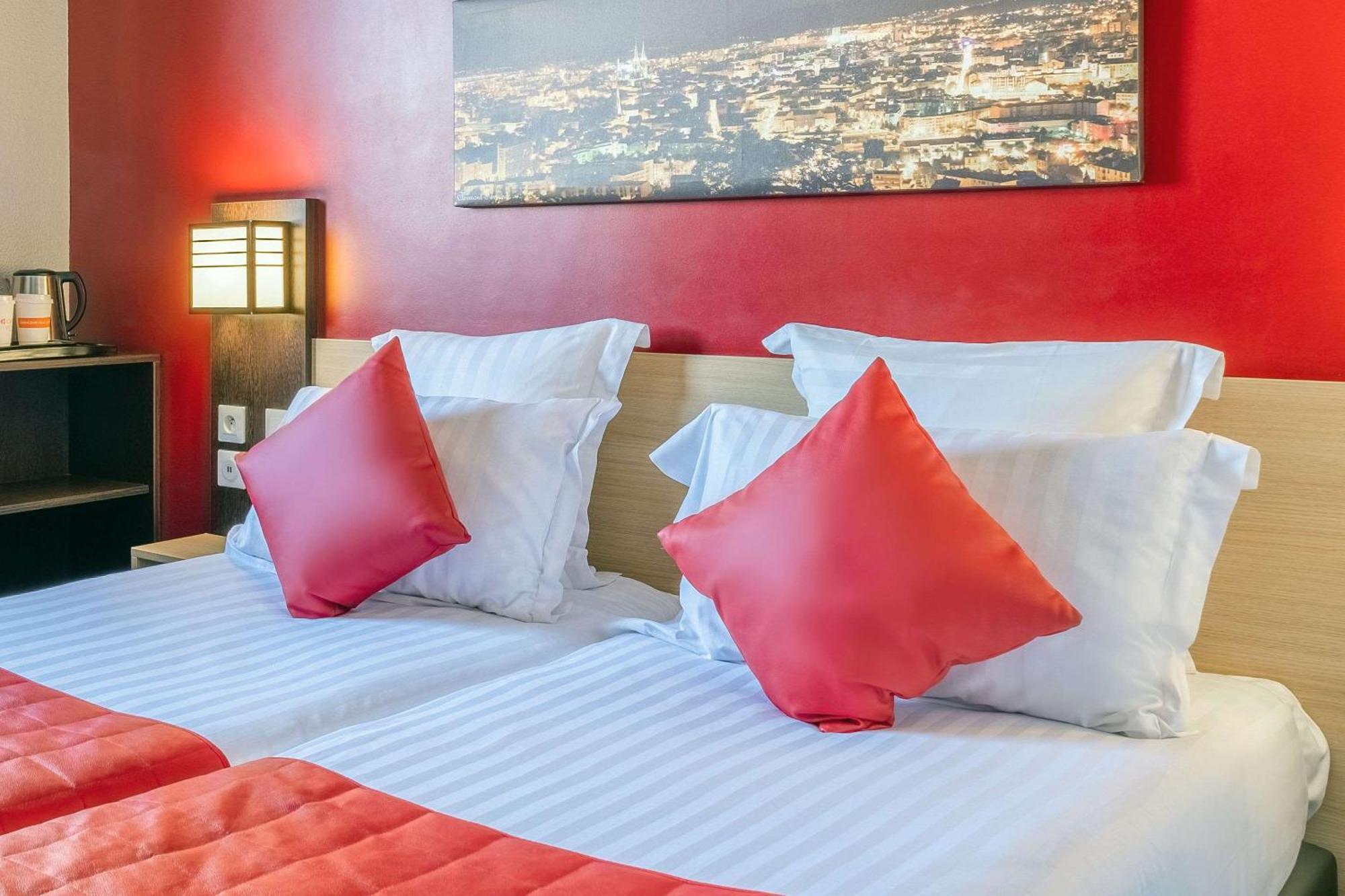 Comfort Hotel Clermont Saint Jacques Экстерьер фото