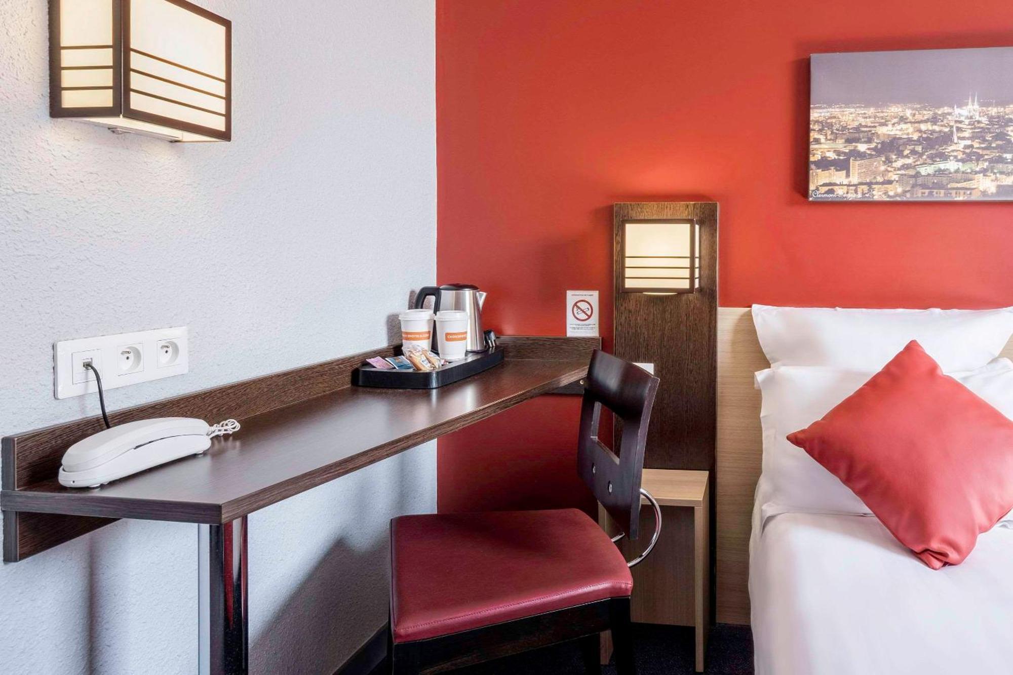 Comfort Hotel Clermont Saint Jacques Экстерьер фото