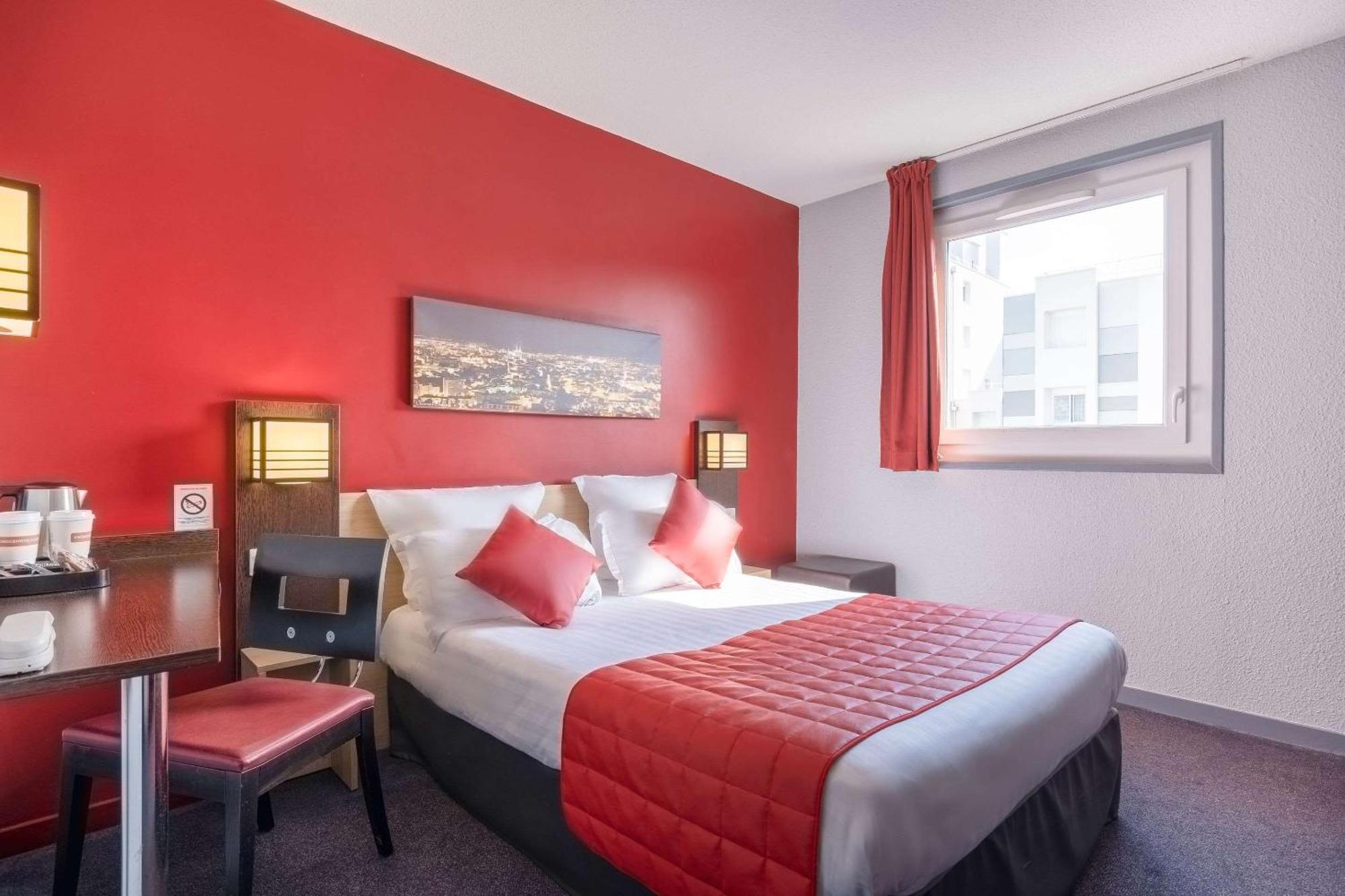 Comfort Hotel Clermont Saint Jacques Экстерьер фото