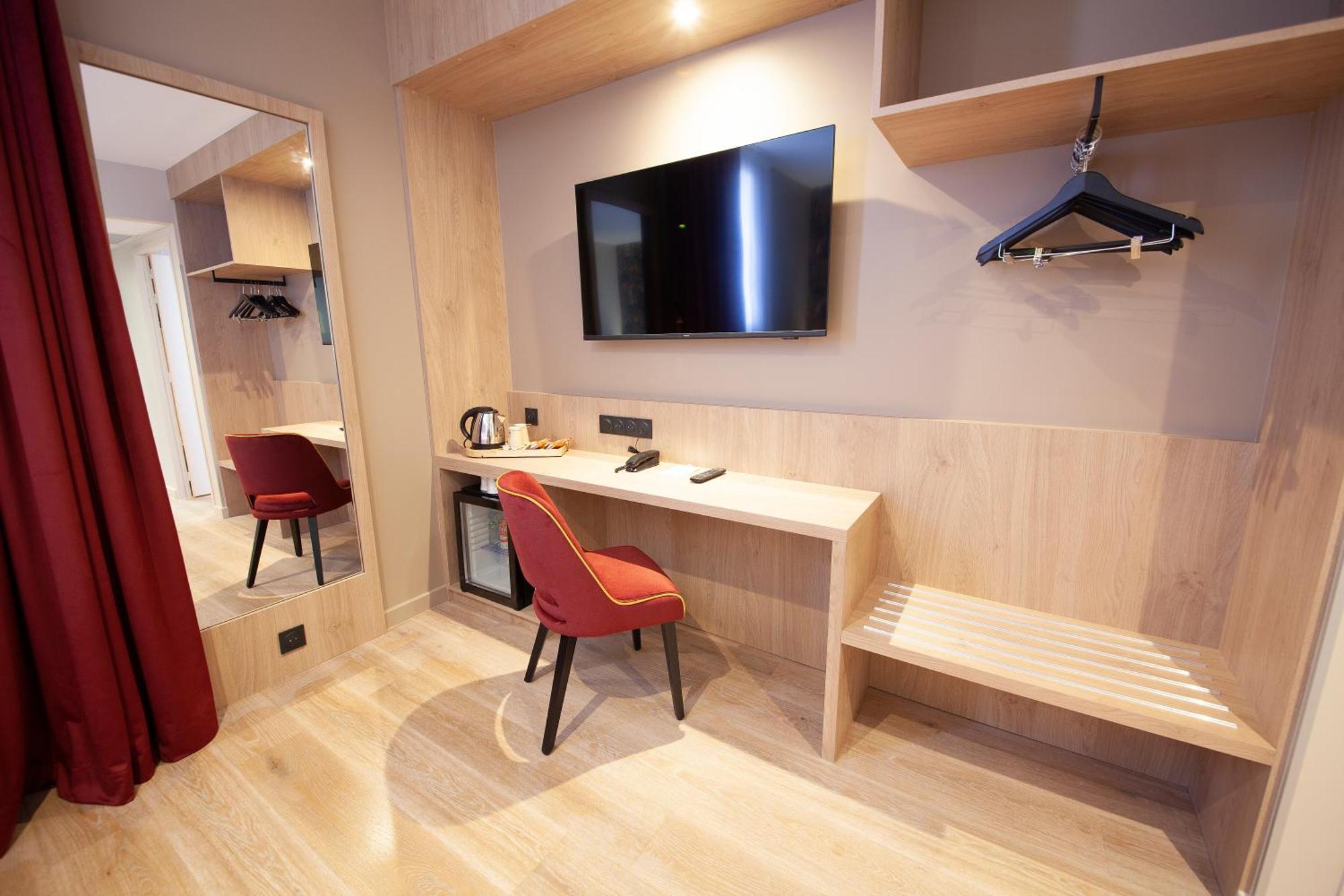 Comfort Hotel Clermont Saint Jacques Экстерьер фото